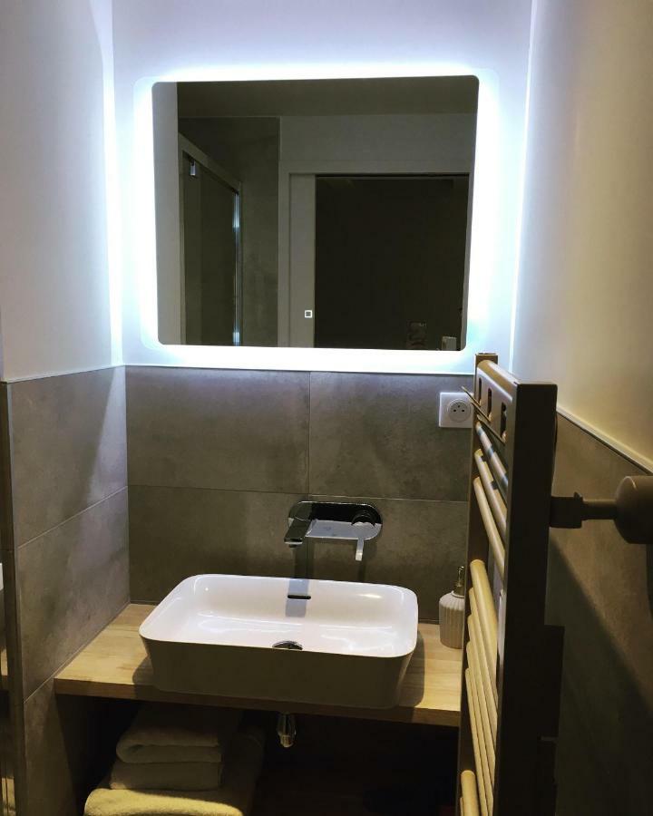 Vannes Lodge Екстериор снимка