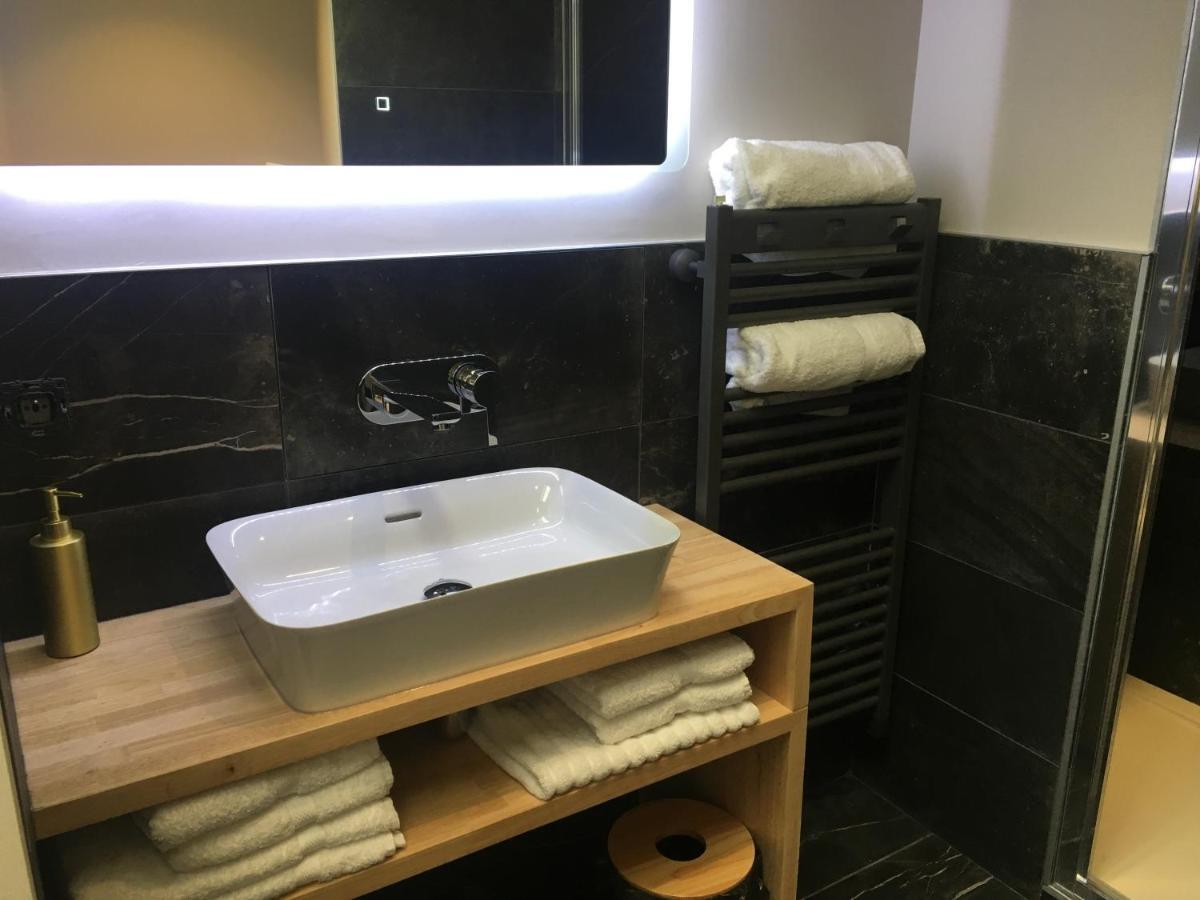Vannes Lodge Екстериор снимка